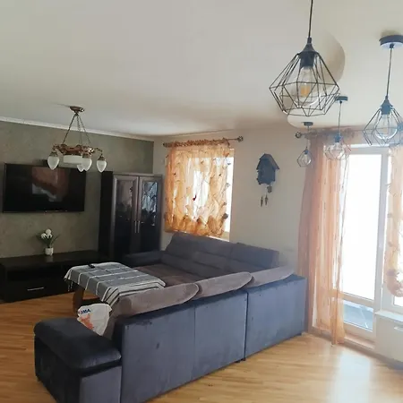 Max 2 Apartment *
